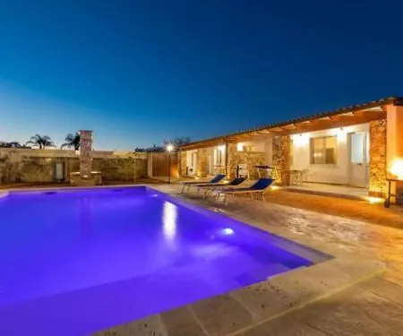 Tenuta Settimio E Valerie * Taviano (Lecce)