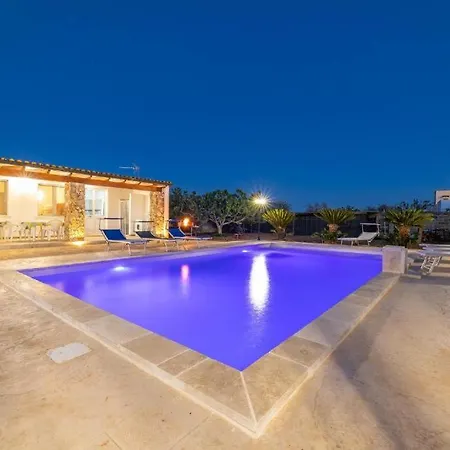 Tenuta Settimio E Valerie * Taviano (Lecce)